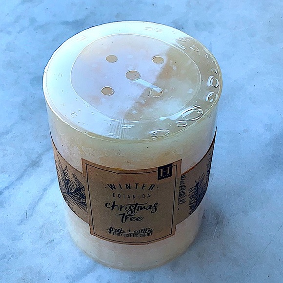 HAVEN STREET CANDLE CHRISTMAS TREE WINTER SCENTED - Picture 3 of 4